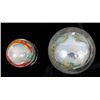 Image 11 : 2 Oriental Reverse Painted Glass Orbs