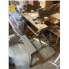 Image 4 : Workmate work bench saw horse Cat C