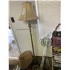 Image 1 : Floor lamp, tables lamps and desk lamps Cat A