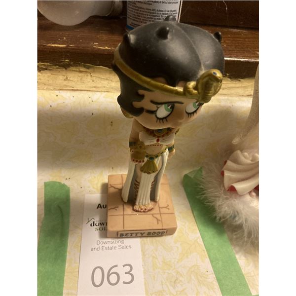 Betty Boop Bobblehead Cat A