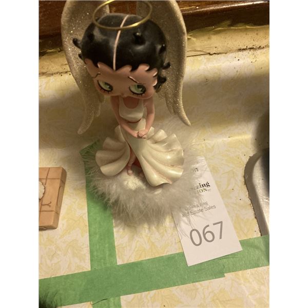 Betty Boop Bobblehead Cat A