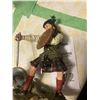 Image 2 : Sculptures Scottish Hihlander and metal soldier Cat A