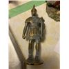 Image 3 : Sculptures Scottish Hihlander and metal soldier Cat A
