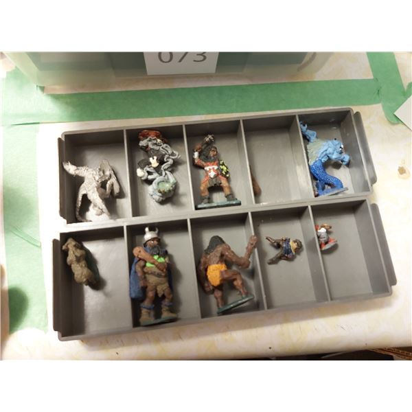 Miniature metal figures Cat A