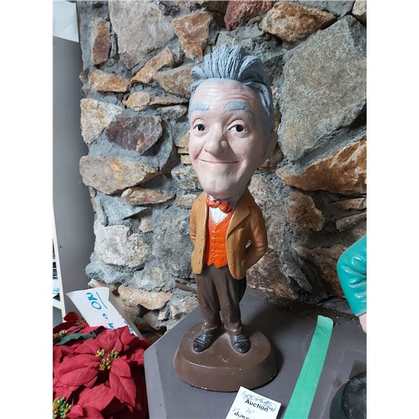 Laurel Figurine Cat A