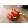 Image 3 : 2 Gas Cans