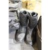 Image 3 : Motorcycle Boots and Back Packs US Size 11 Boots