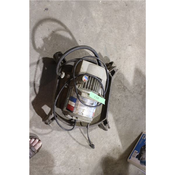 Campbell Hausfeld Air Compressor (working) and 4 Wheel Cart