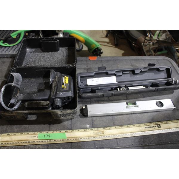 Wagner Power Painter Plus Digisonic Laser Level and Case