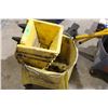 Image 2 : Shop Mop Floor Pails Plus Squeegees, Scrubbers