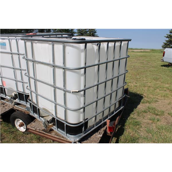 (1) 275 Gallon Water Tank