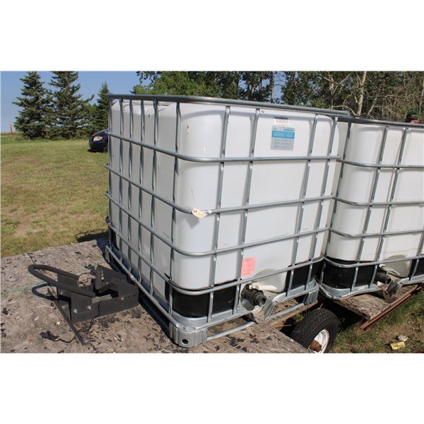 (1) 275 Gallon Water Tank