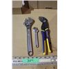 Image 1 : Crescent Wrenches (2) Vise Grip