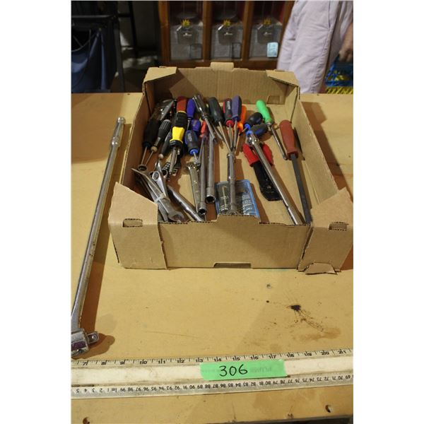 Ratchets, Breaker Bar, Wrenches, Screwdrivers
