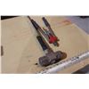 Image 3 : Riveting Tool and Sledge Hammer