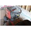 Image 5 : Troy Built Hydrostatic Lawn Tractor 91K Series with Manual