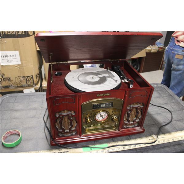 Memorex Radio CD and Record Player (Not Working)