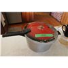 Image 1 : Pressure Cooker