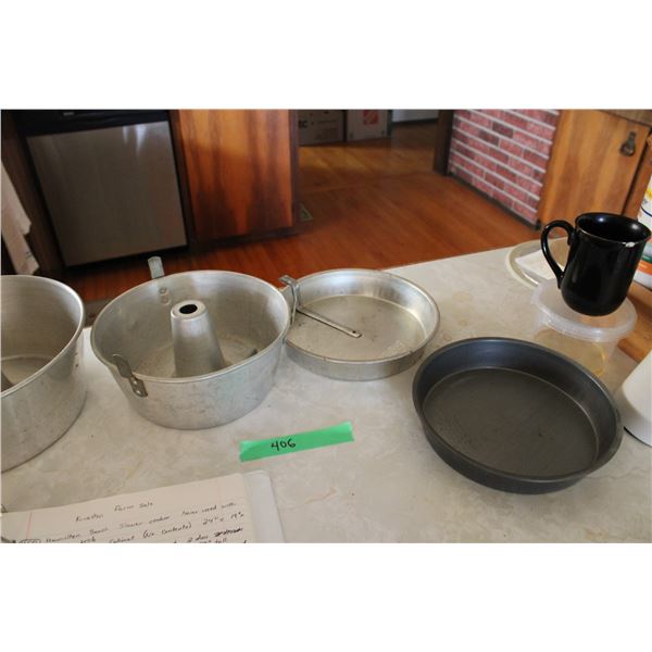 (2X THE MONEY) Cake Pans Dough Pans