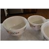 Image 3 : Bean Pot with 3 Glass Bowls Corelle