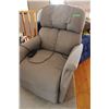 Image 1 : Automatic Power Lift Reclining Chair
