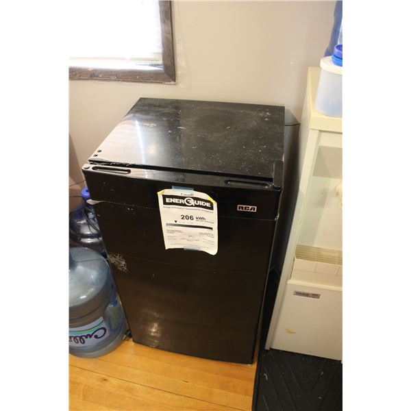 RCA Black Bar Fridge (Mini Fridge)