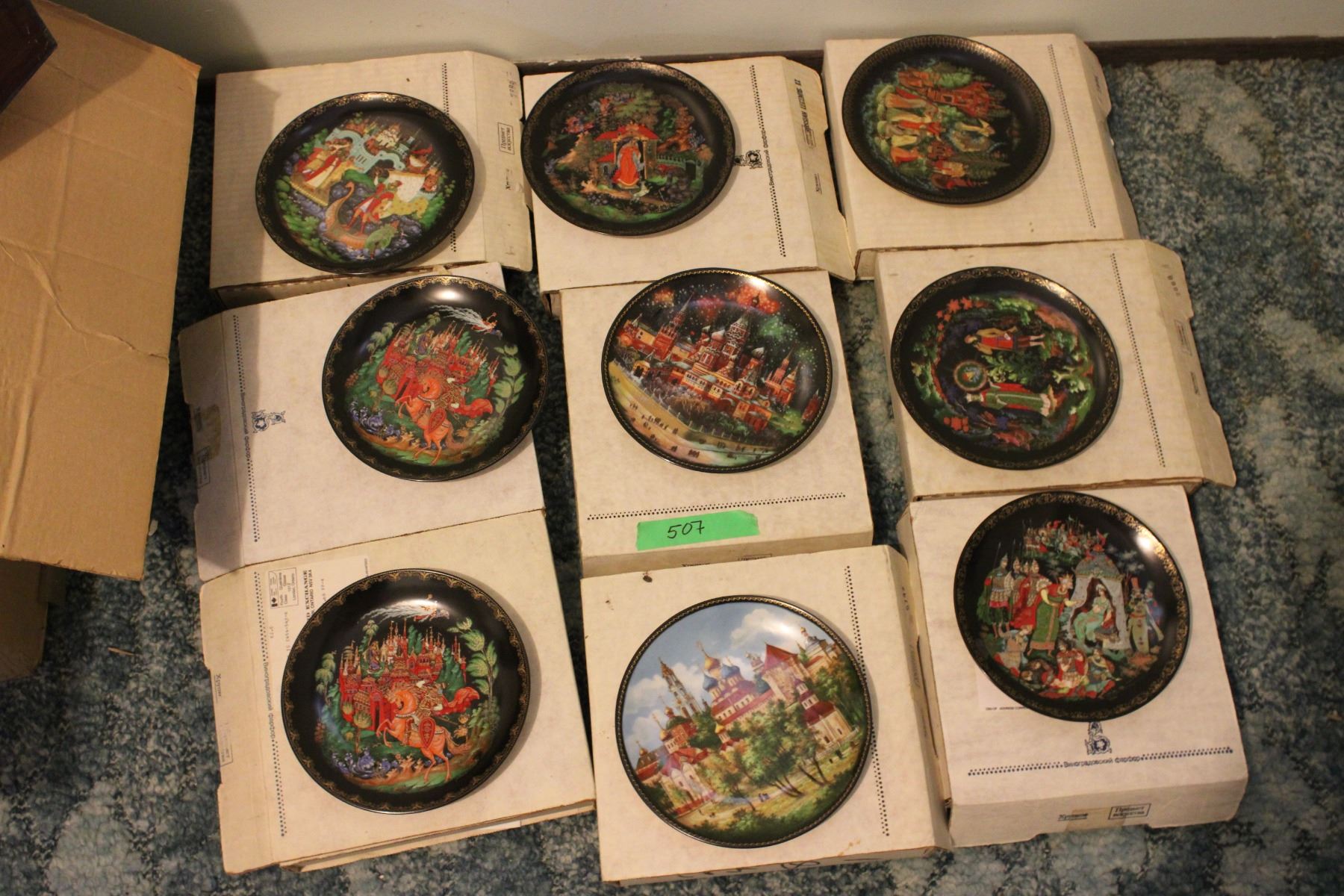 9 Collector Plates Collection in Boxes