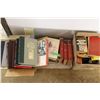 Image 4 : 2 Boxes of Books