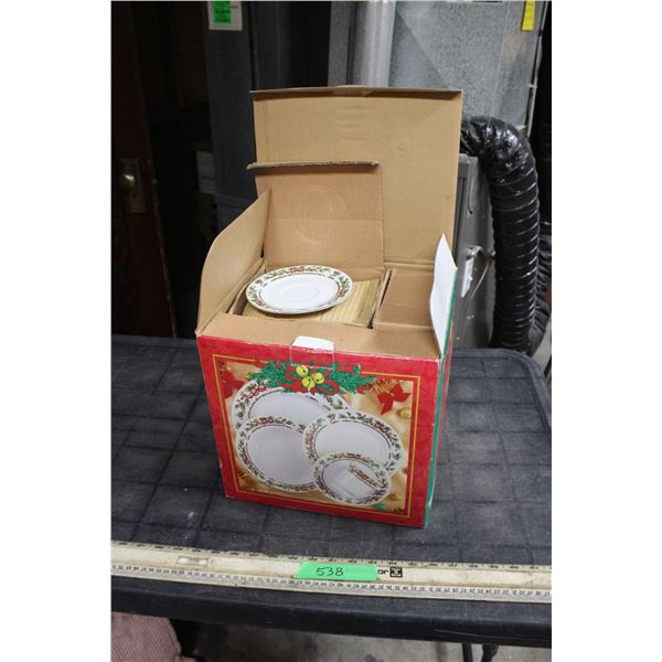 20 Piece Porcelain Dinnerware Set