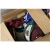 Image 6 : 2 Boxes of Hats