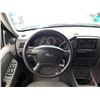 Image 36 : I3 --  2002 FORD EXPLORER XLS 4X4  , White , 167274  KM's