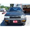 Image 2 : A2 --  1998 NISSAN PATHFINDER LE 4X4 , Black , 281539  KM's  "NO RESERVE"