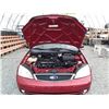 Image 19 : B5 --  2005 FORD FOCUS ZX4 , Red , 175413  KM's