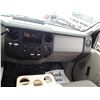 Image 49 : 0ZNOONC --  2008 FORD F450 TWIN TURBO DIESEL SUPER DUTY 4X4 UTILITY TRUCK , White , 173220  KM's