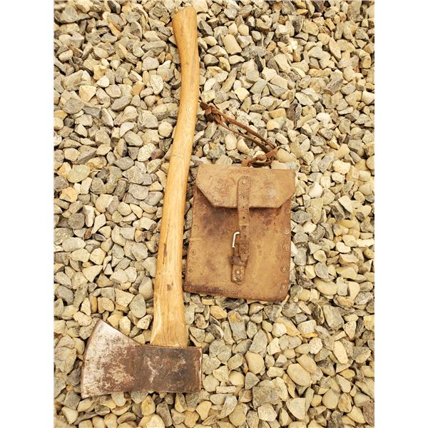 865 --  Axe with genuine Leather Cover