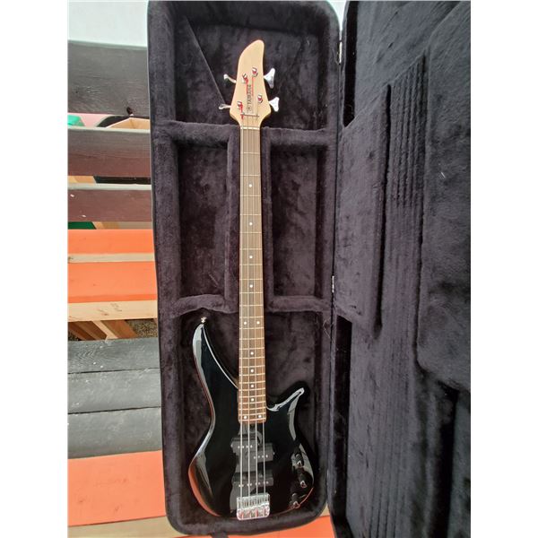 894 --  Yamaha Bass Guitar in Case
