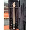 Image 1 : 894 --  Yamaha Bass Guitar in Case