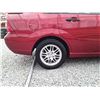 Image 18 : B5 --  2005 FORD FOCUS ZX4 , Red , 175413  KM's