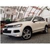 Image 9 : E3 --  2012 VW TOUAREG TDI AWD , White , 141542  KM's