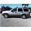 Image 8 : F4 --  2004 JEEP GRAND CHEROKEE LAREDO 4X4 , Grey , 301948  KM's