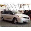 Image 10 : E1 --  2005 TOYOTA SIENNA CE , White , 170765  KM's
