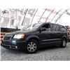 Image 9 : H1 --  2012 CHRYSLER TOWN & COUNTRY , Grey , 173810  KM's