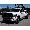 Image 2 : 0NoonD --  2006 DODGE RAM 3500 CREW CAB 4X4 TOW TRUCK , White , 379776  KM's  "NO RESERVE"