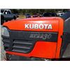 Image 9 : 0NoonA--  2004 KUBOTA BX2230D 4WD RIDE ONE LAWN MOWER, ORANGE, APROX 761 HRS  "NO RESERVE"