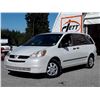 Image 1 : E1 --  2005 TOYOTA SIENNA CE , White , 170765  KM's