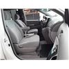 Image 23 : E1 --  2005 TOYOTA SIENNA CE , White , 170765  KM's