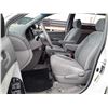 Image 31 : E1 --  2005 TOYOTA SIENNA CE , White , 170765  KM's