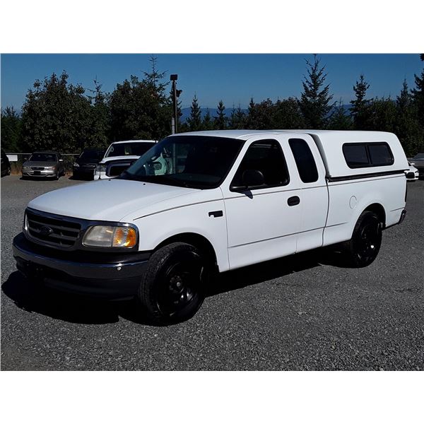 G2 --  2000 FORD F150 EXT CAB , White , 231503  KM's