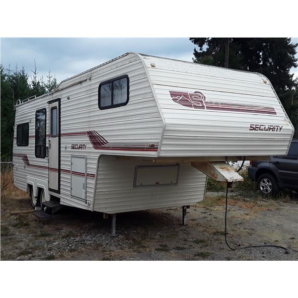 0A --  1989 SECURITY 5TH WHEEL, WHITE