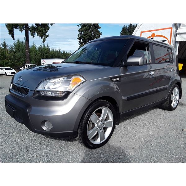 C6 --  2010 KIA SOUL PLUS , Grey , 202485  KM's
